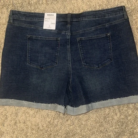 NWT Plus Size Sonoma Goods for Life Premium High-Waist Denim Shorts (24W) - Picture 3 of 5